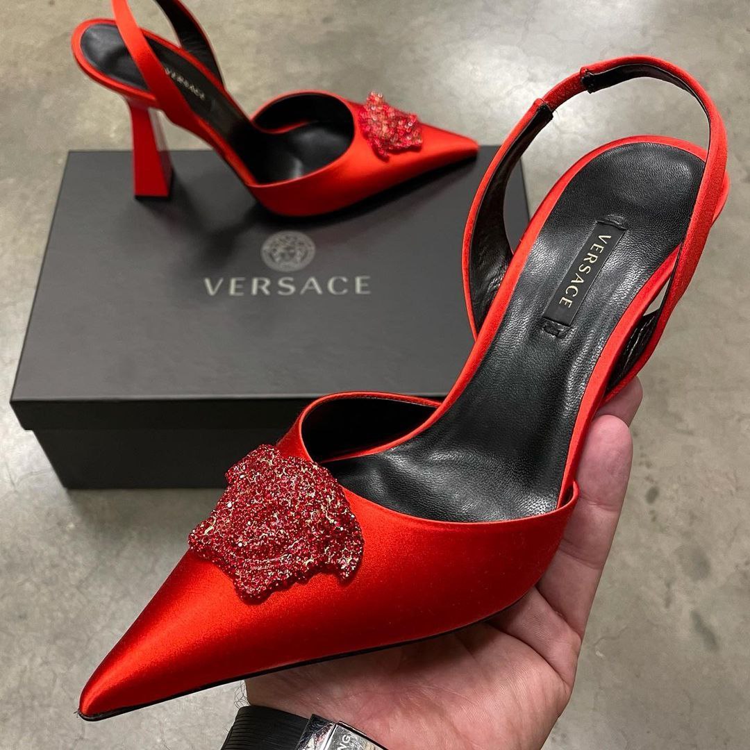 Female Shoes Pallet - Image 2